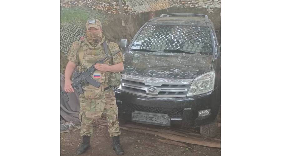 Бойцам в Суземском районе передали внедорожник от брянского предпринимателя