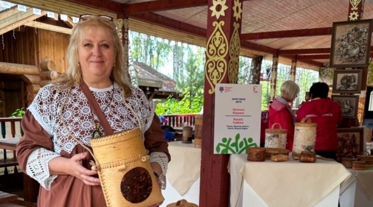 Брянская мастерица завоевала диплом XVII Международного фестиваля народных ремесел