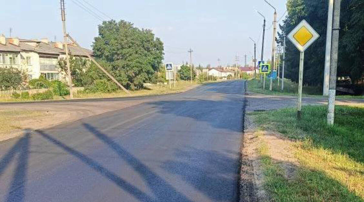 В Суземке ремонтируют дорогу на переулке Первомайском
