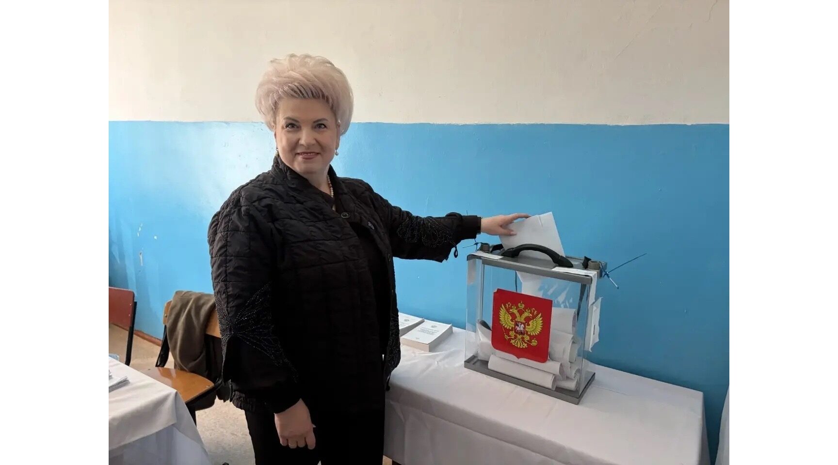 Директор департамента образования и науки Брянской области приняла участие в голосовании