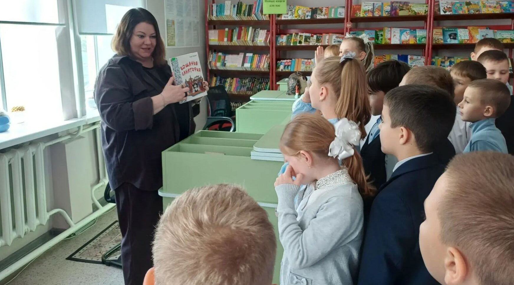 В «Стране книжных сокровищ» побывали школьники Карачева
