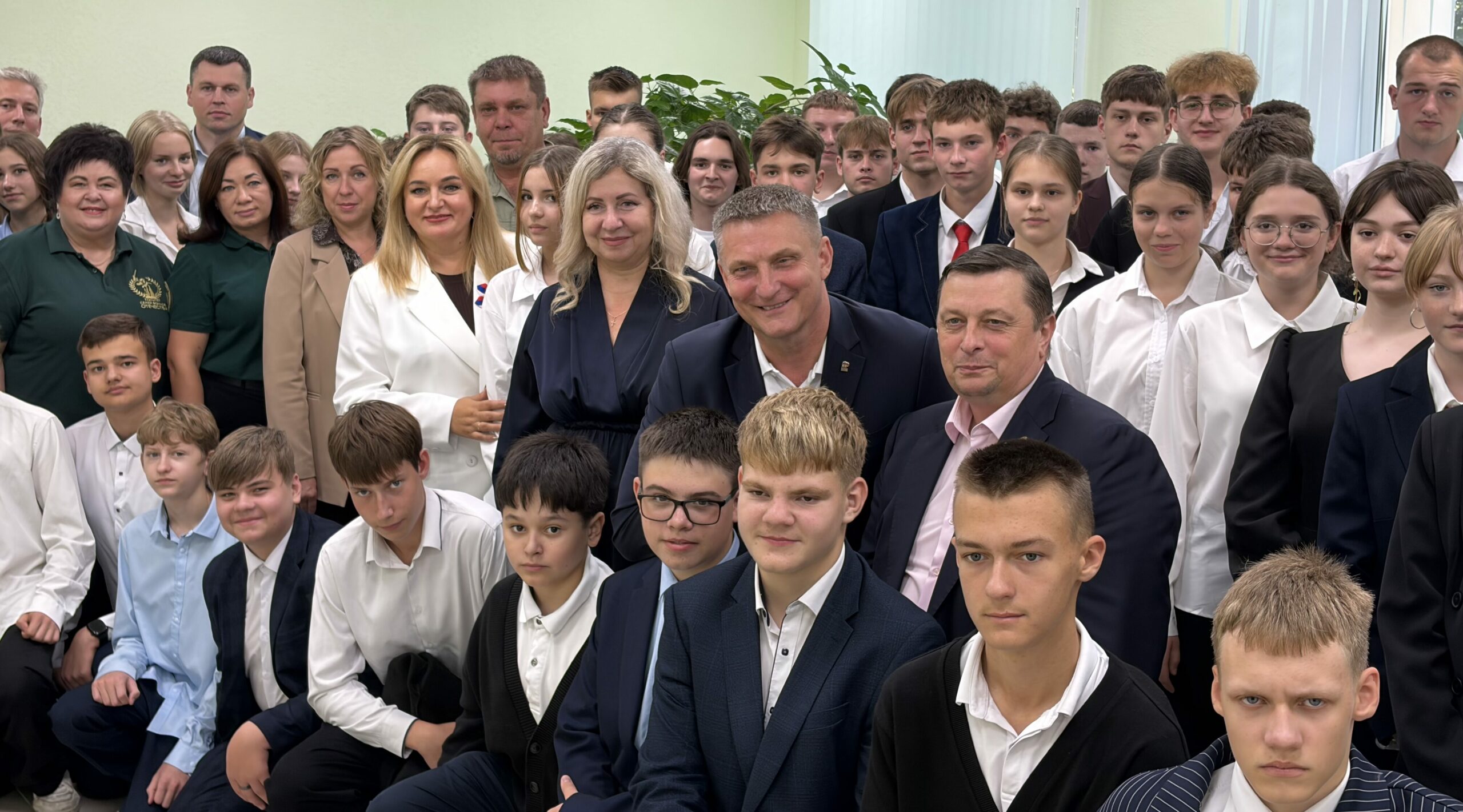 В Брянске презентовали всероссийский конкурс «Связующая нить народов России»