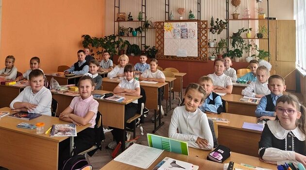 О перелётных птицах речь шла в экологической гостиной Климовской библиотеки