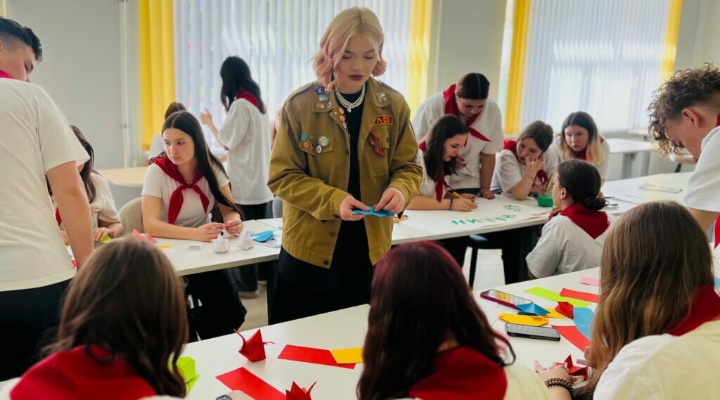 Юлия Климина из Брянска  признана лучшим вожатым России