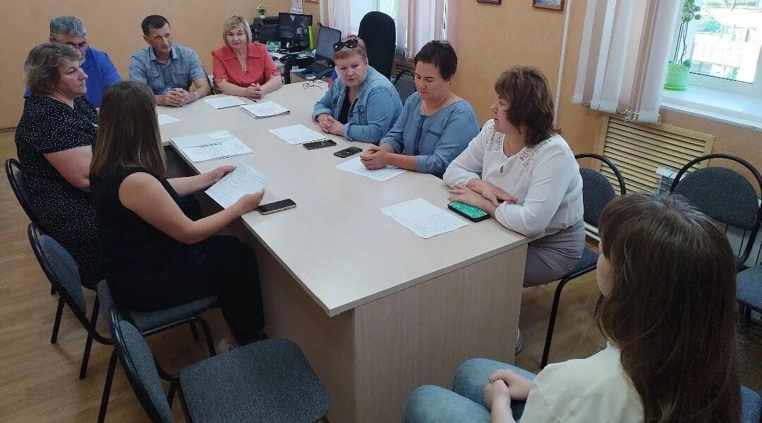 Совместная работа центра занятости и соцзащиты  Брасовского района помогла молодому специалисту