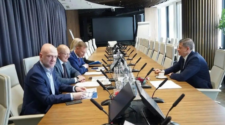 Егор Ковальчук обсудил с руководством Газпромбанка инвестиции, нацпроекты и цифровизацию закупок