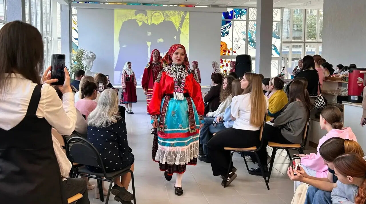 В Брянском колледже искусств оживили историю