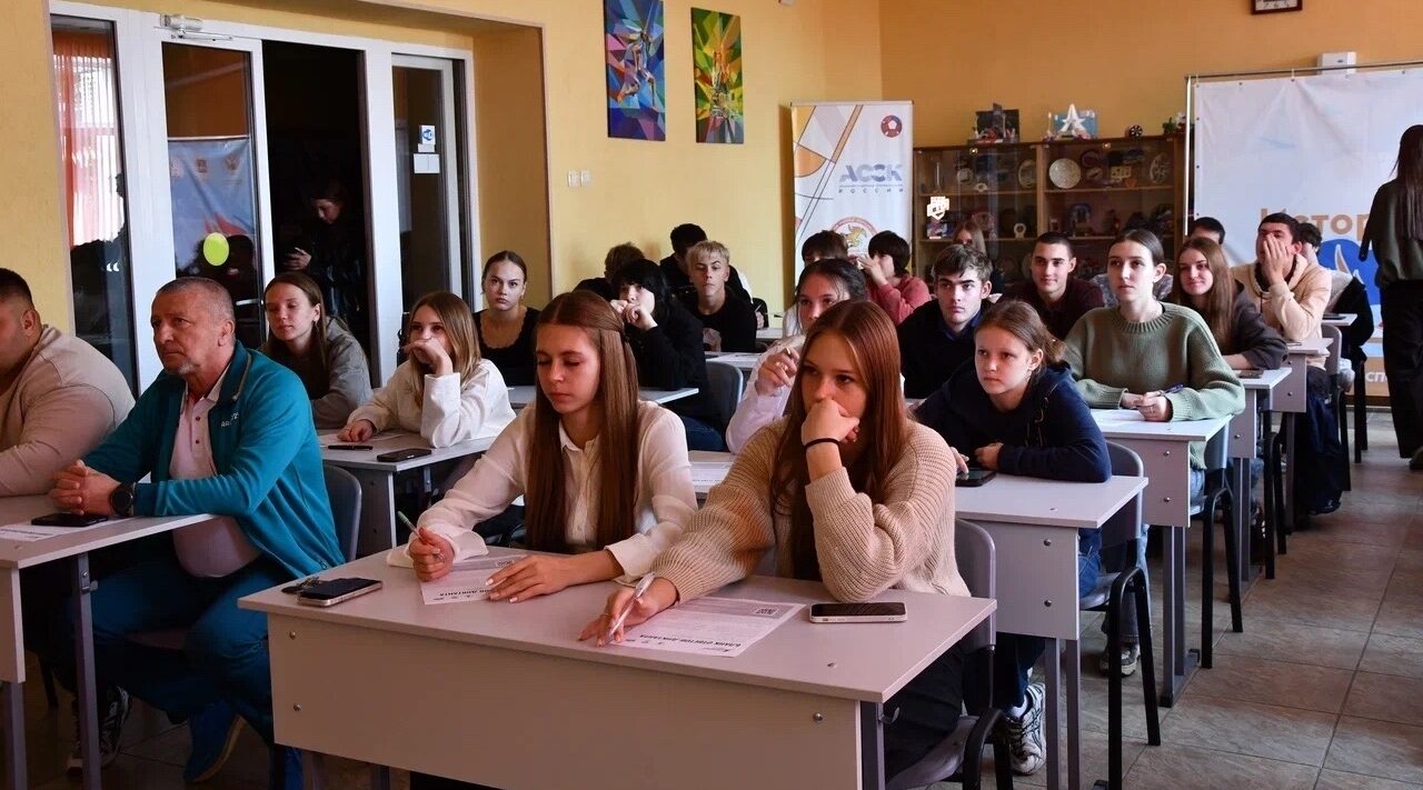 В Брянске прошла акция «Спортивный диктант»